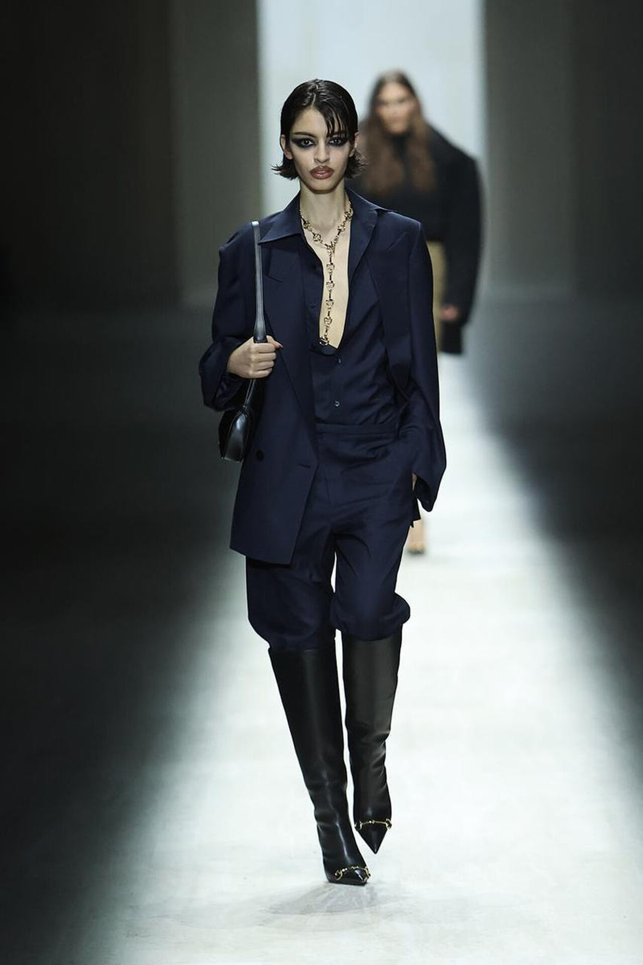 디자이너 바뀌고 처음 공개된 구찌 여성복 신상