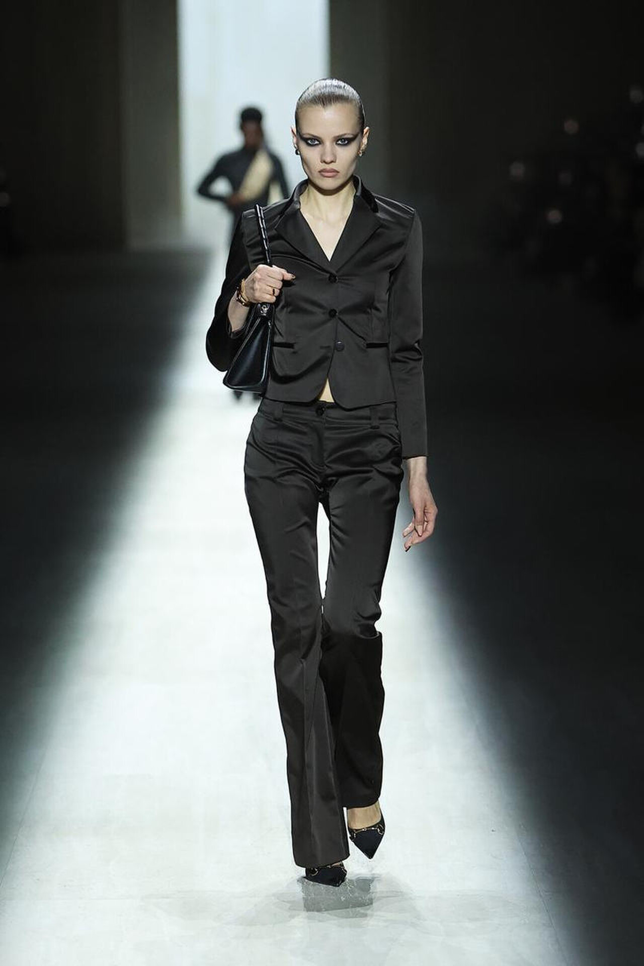 디자이너 바뀌고 처음 공개된 구찌 여성복 신상