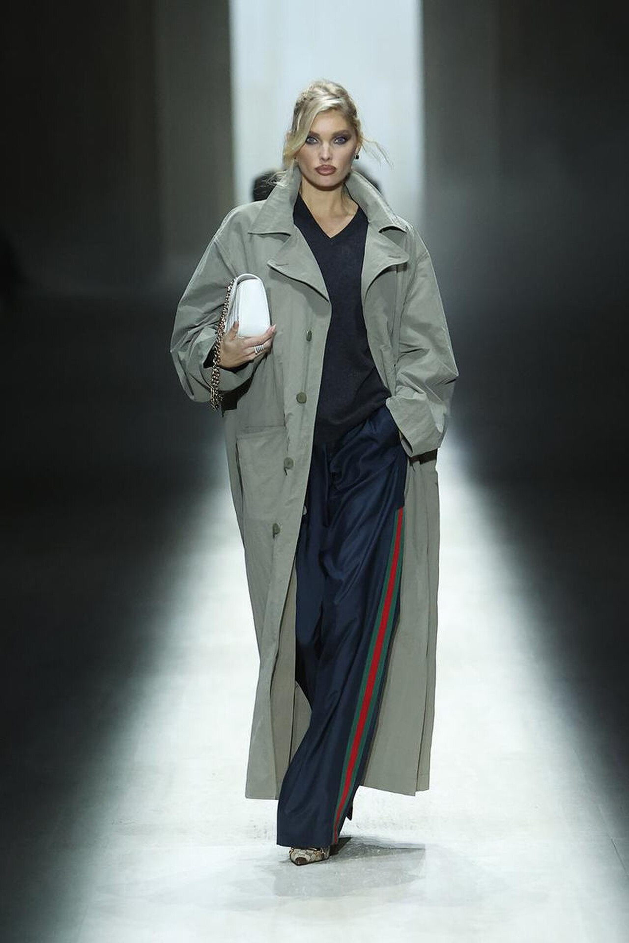 디자이너 바뀌고 처음 공개된 구찌 여성복 신상