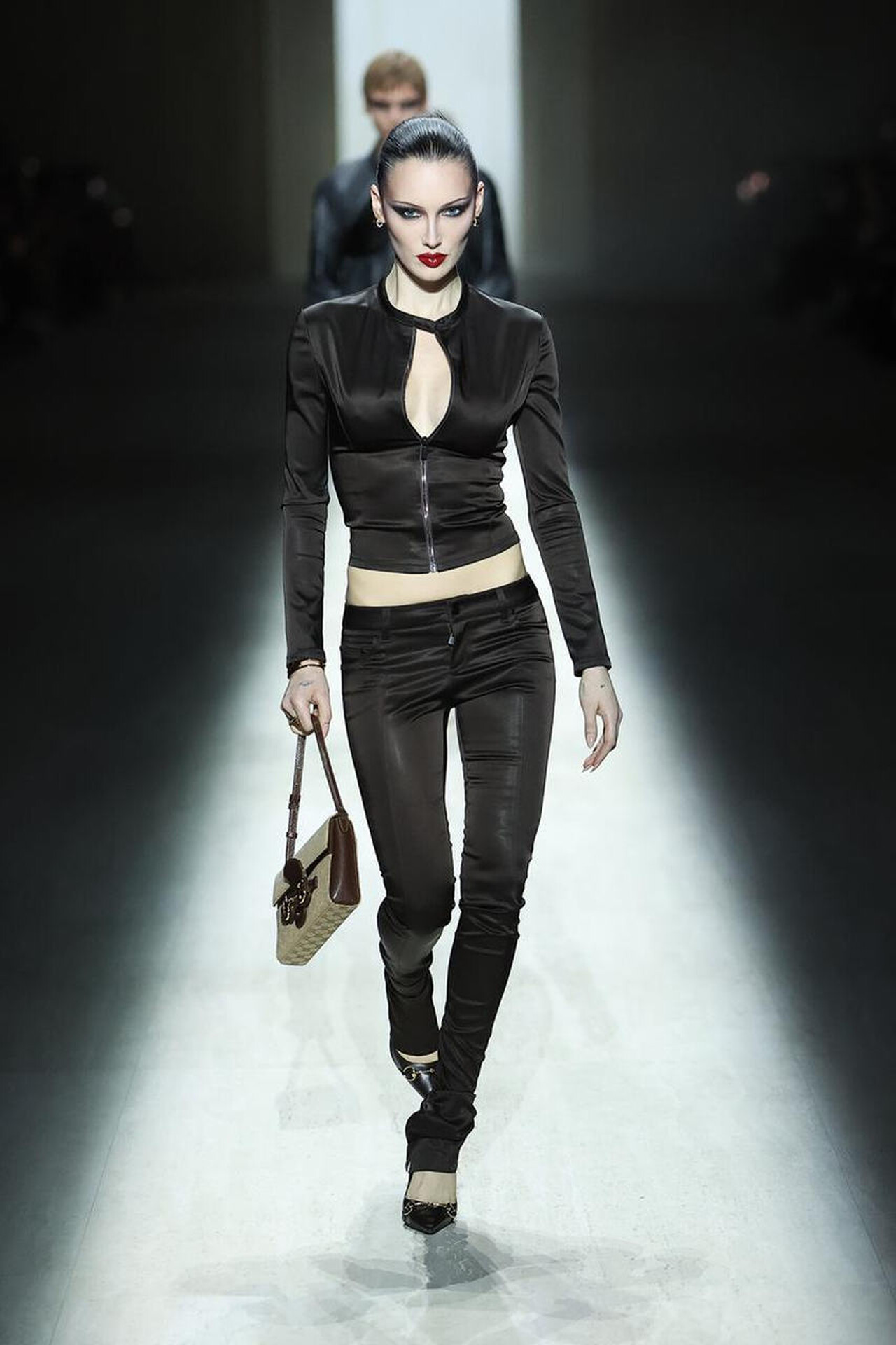 디자이너 바뀌고 처음 공개된 구찌 여성복 신상