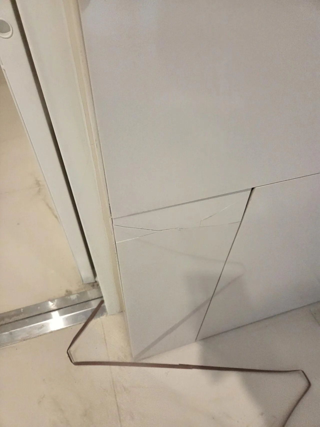 입주 한 달 남은 신축아파트 사전점검 실태