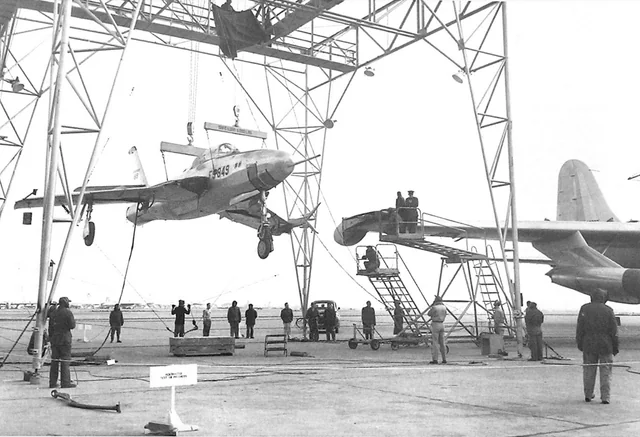 폭격기를 지키기 위해 탄생한 미군의 가장 작은 전투기