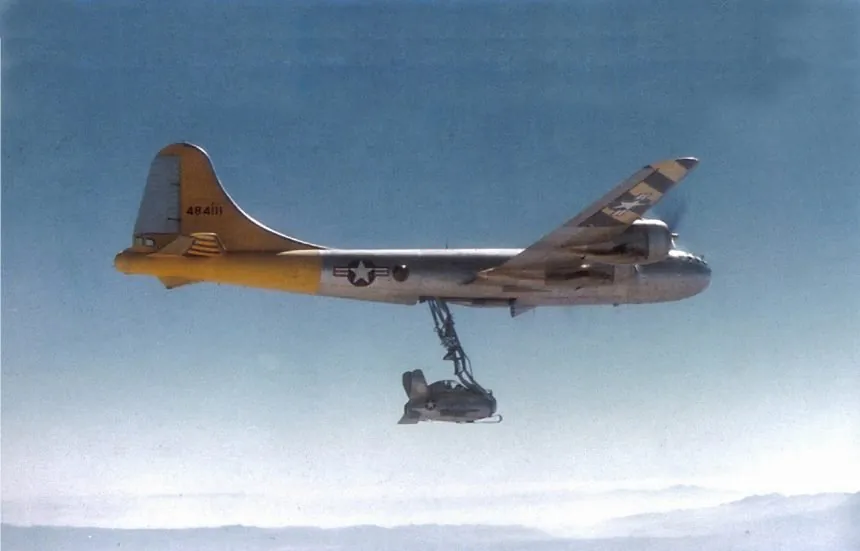 폭격기를 지키기 위해 탄생한 미군의 가장 작은 전투기