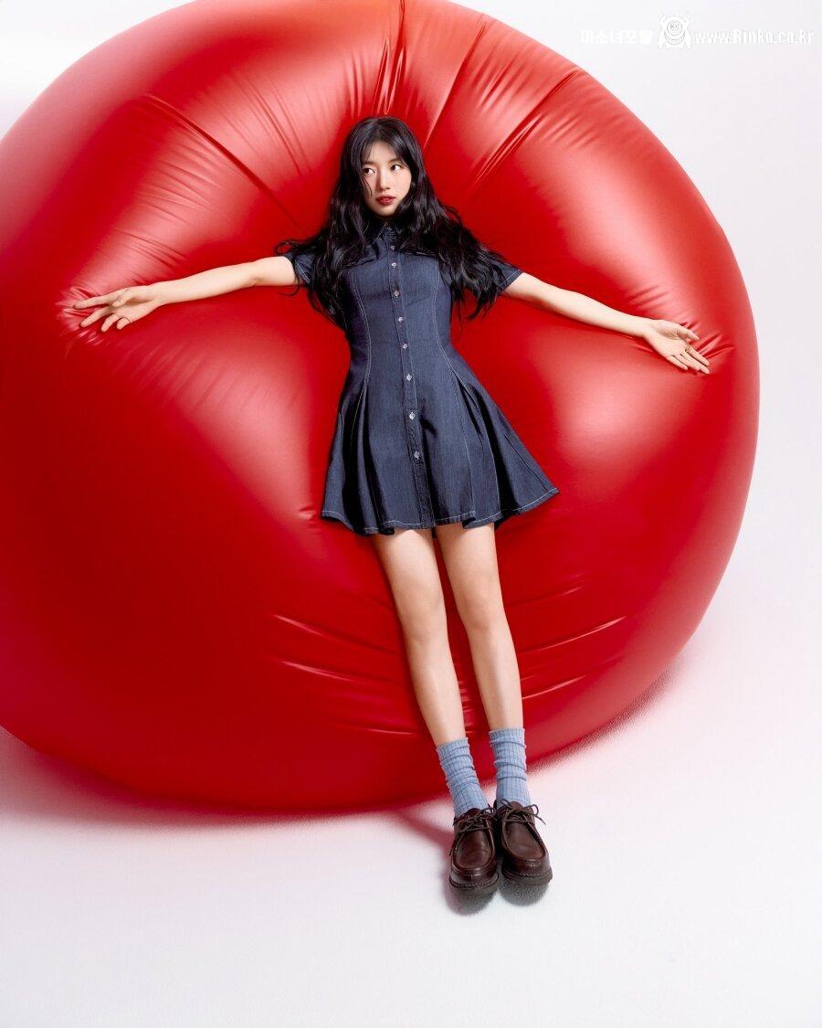 10년 째 게스 모델 재계약한 수지 봄 화보 13