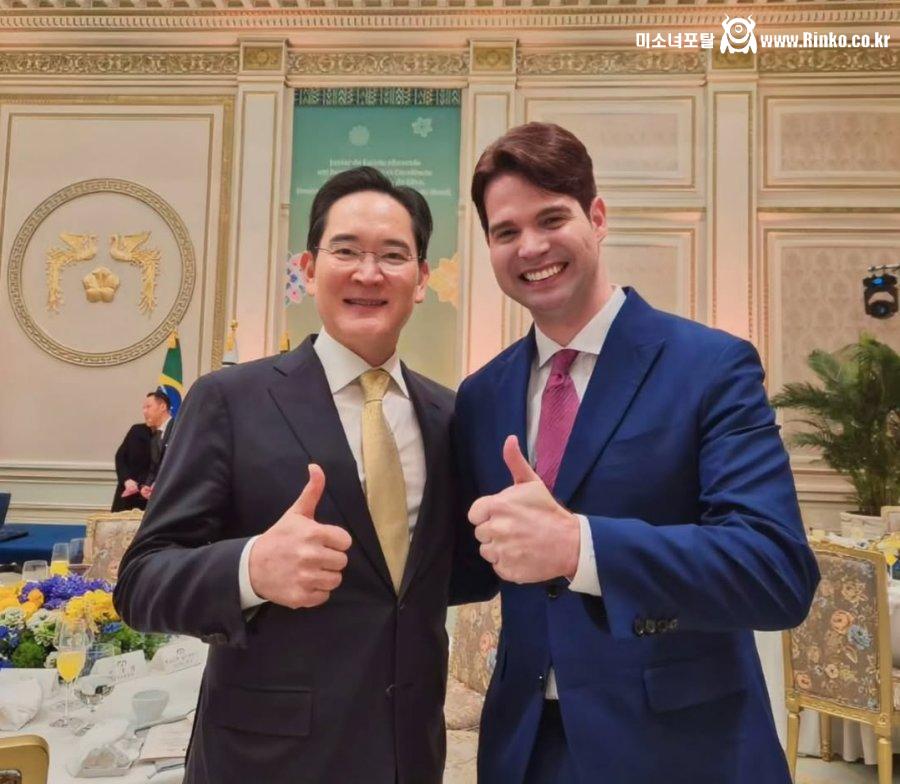 희귀한 삼성 이재용 회장 따봉 1