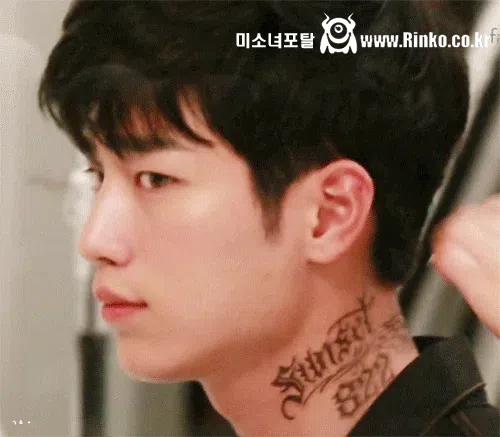 서강준이 외모 콤플렉스라고 밝혔던 것 4