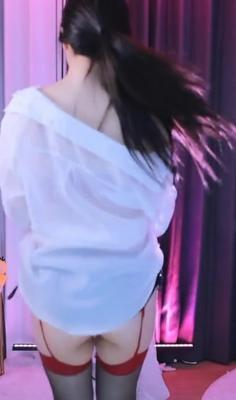 그릴래영은 가슴만 지리는 게 아니구몬.. 1