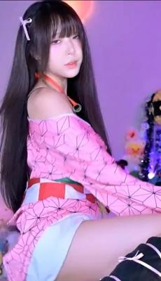 시원하게 흔드는 네즈코 바우치 1