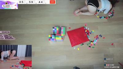 세심하게 공들여서 세워주는 여캠 1