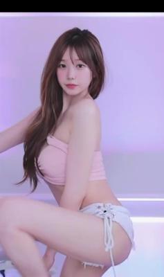 엉덩이 사정없이 흔드는 심청이 바우치 1