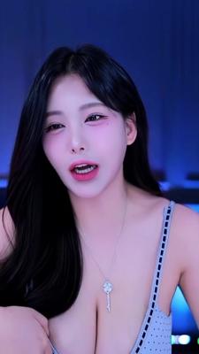 자연산 묵직한 가슴골 볼륨 1