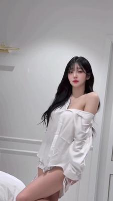 골반 흔들어제끼는 처자 1