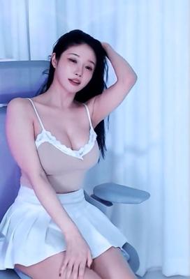 와.. 이게 어떻게 내년에 40살 되는 여캠이냐.. 1