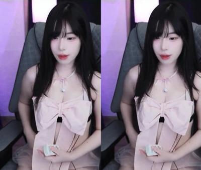 본인이 선물이라는 치지직 여캠 1