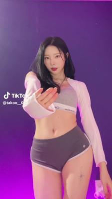 회색 브라 돌핀팬츠 도끼 1