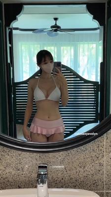 이블린 새로운 비키니 영상 1