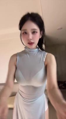 여성미 넘치는 그녀 복장 1