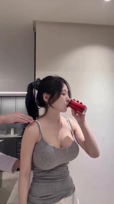 자세 교정하는 처자 1