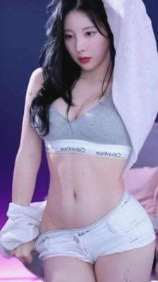 CK 브라 & 팬티 장착한 김우유 1