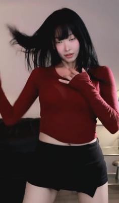 거침없이 슴골 보여주는 하니니 1