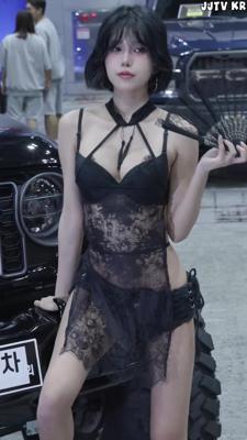 와꾸 + 몸매가 받쳐주니까 레이싱걸 부업까지 뛰는 여캠 1