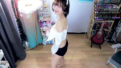 뭔가 더 커진것같은 야련코련 1