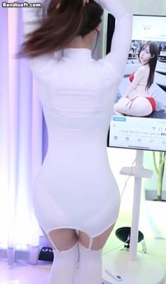 속옷 다 비치는 여캠 ㅎㄷㄷ 1